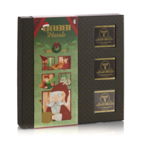 Wafer with vanilla cream and dark chocolate.