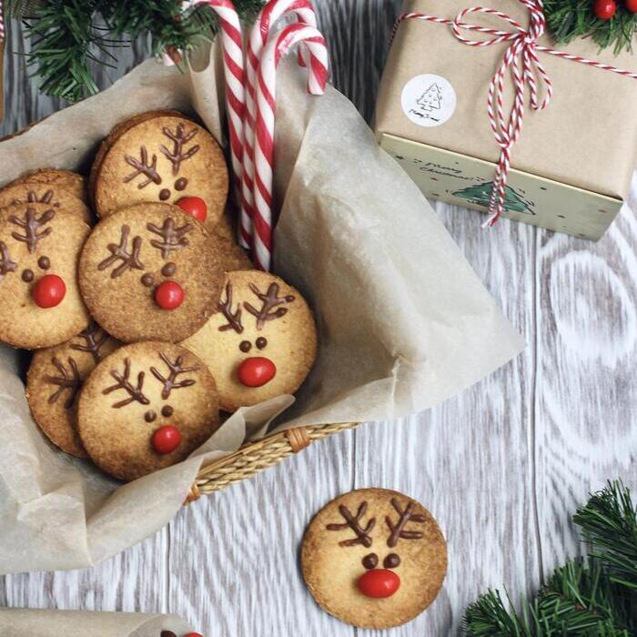 BISCOTTI DI NATALE DECORATI