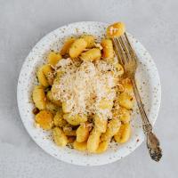RAVIOLI E GNOCCHI: FATTI A MANO