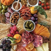 IL TAGLIERE VEGANO: GUSTO E CREATIVITÀ