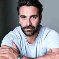 Luca Calvani presenta il suo nuovo libro "Cavoli & Merende" con Show-Cooking