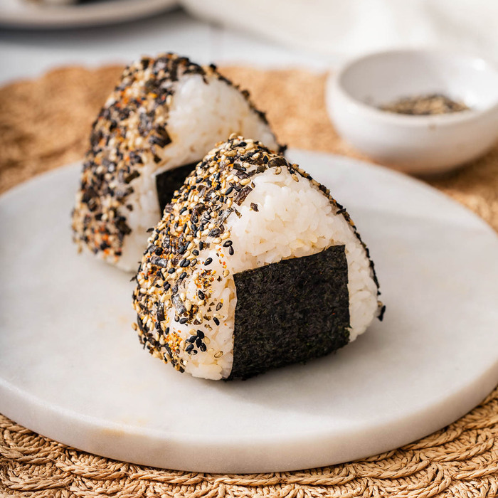 In cucina con Tabete Market | Onigiri e sakè