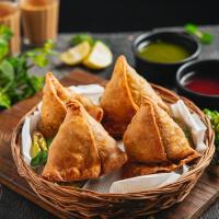 ETNICO ALL'EATALIANA | VIAGGIO IN INDIA TRA PAKORA E SAMOSA