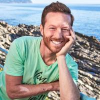 SIMONE BILARDO PRESENTA IL SUO LIBRO "VIVO PIU' CHE MAI"