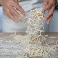 PASTA FRESCA: TROFIE E PESTO AL MORTAIO